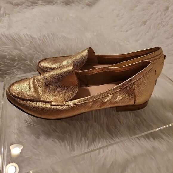 KateSpade size 5 1/2 rose gold loafers leather upper and soles! GUC, send offer - Picture 4 of 10
